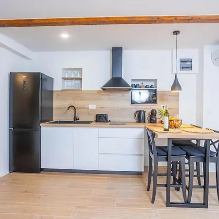 아파트 Betula Luxury *